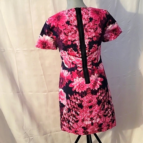 Michael Kors Pink Flowered Dress, Size: 4 - Picture 4 of 8